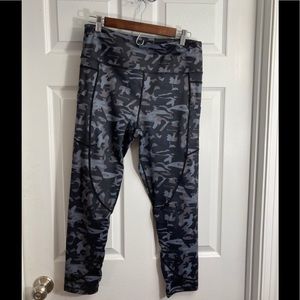 NWOT Zyia active leggings capris